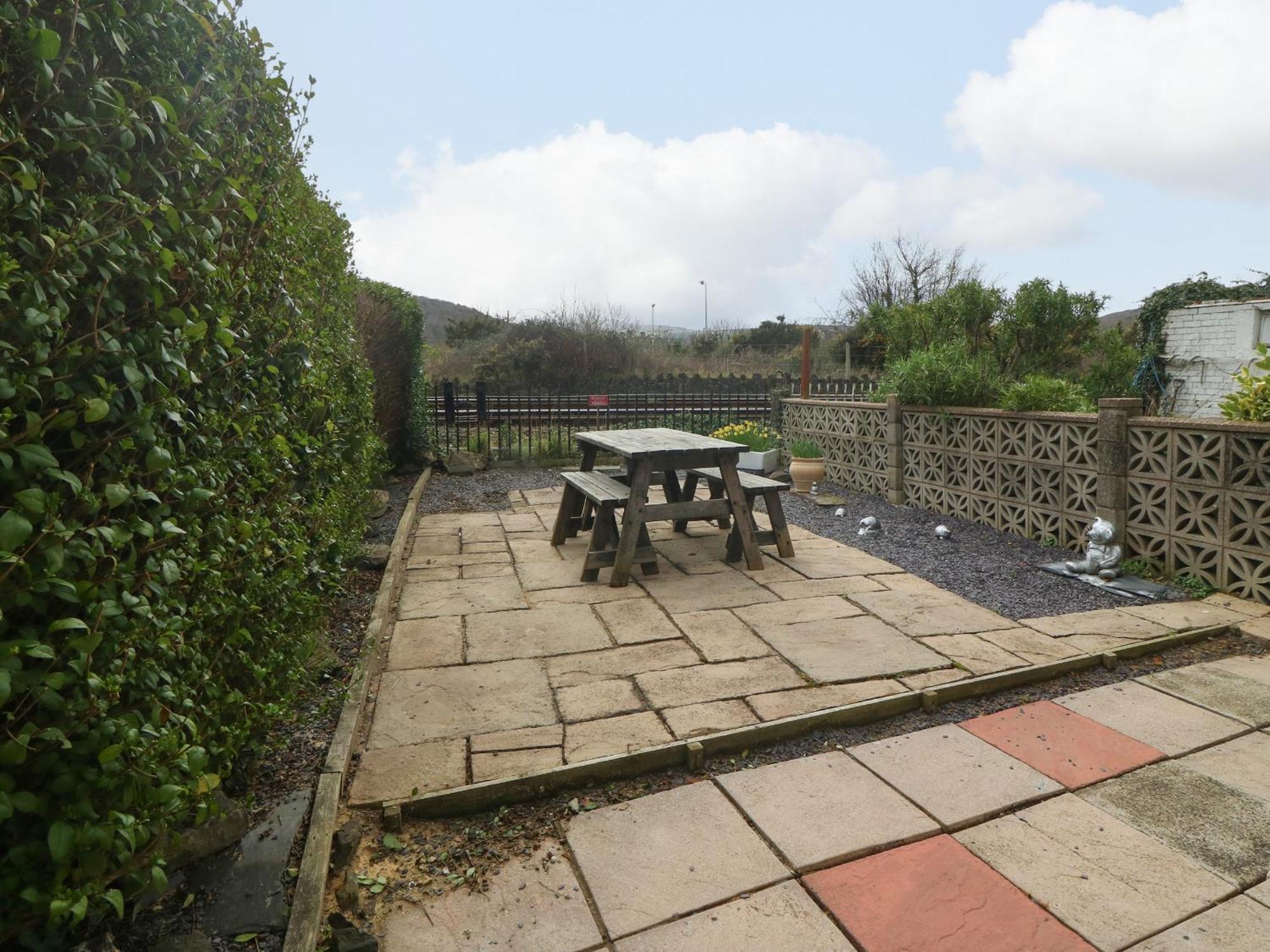 Platform 13 Railway Cottage Llandudno Junction Extérieur photo